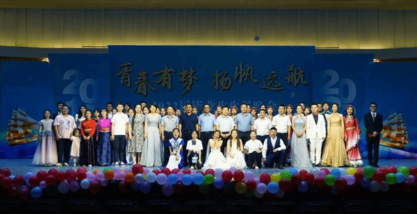 https://www10.hxu.edu.cn/__local/4/2B/71/1D36CDC2999E6E1E6E22E9B62A3_2F4FDA26_131C3.jpg